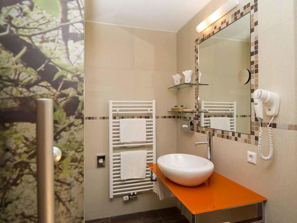 Hotel Neckartal Köngen Esterno foto
